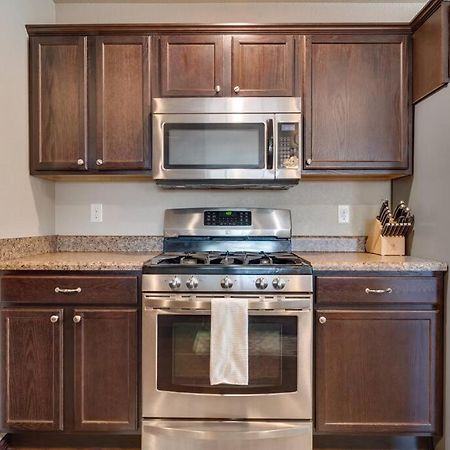 Large Home In The Most Convenient Location 拉皮德城 外观 照片