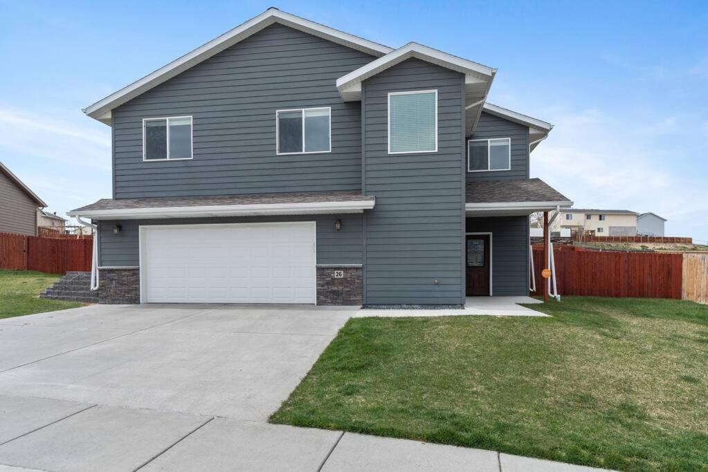 Large Home In The Most Convenient Location 拉皮德城 外观 照片