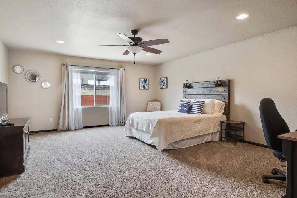 Large Home In The Most Convenient Location 拉皮德城 外观 照片